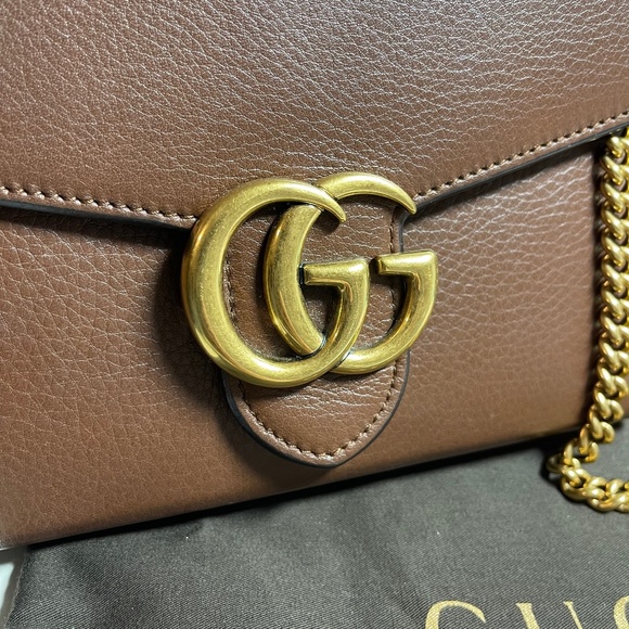 Gucci Marmont GG Compact Chain Wallet Black Leather - Picture 2 of 6